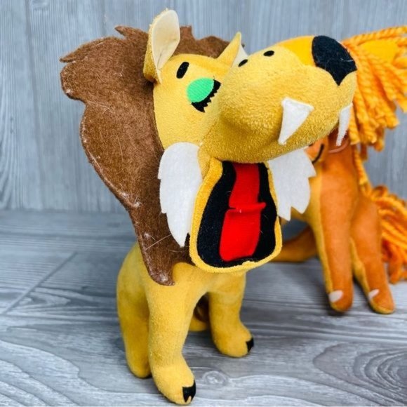 Dakin dream pets 15 animals stuffed animal plush cats , hippo , goat, dogs ,lion - Picture 14 of 15